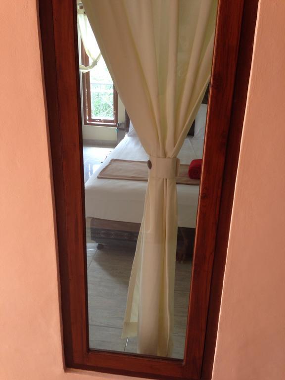 Apartamento Cebluk Sari Ubud Exterior foto